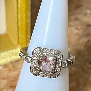Bomb Party Vintage Elegant Silver Ring with Light Pink Stone